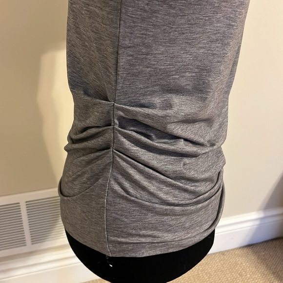 ATHLETA T-Shirt Top Asymmetrical - Picture 3 of 7